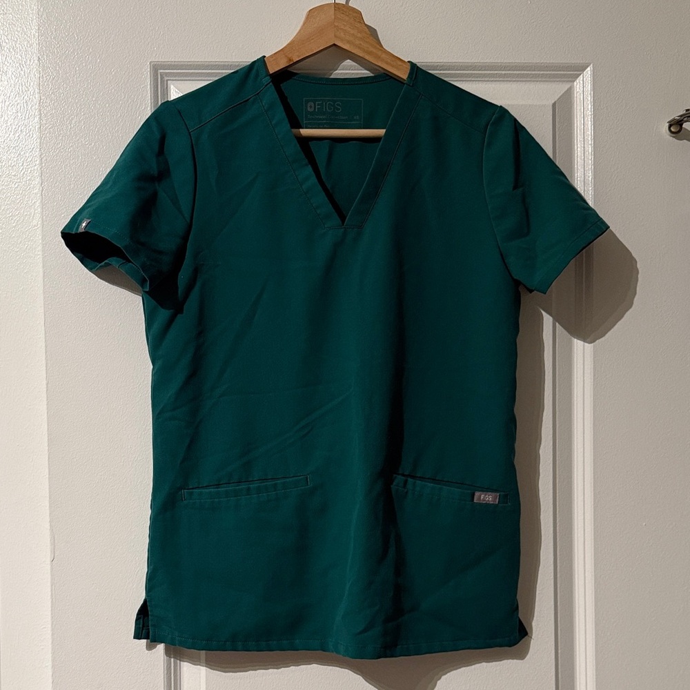 FIGS hunter green XS Casma top and yola pants regular